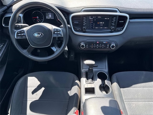 Vehicle image 14 of 39