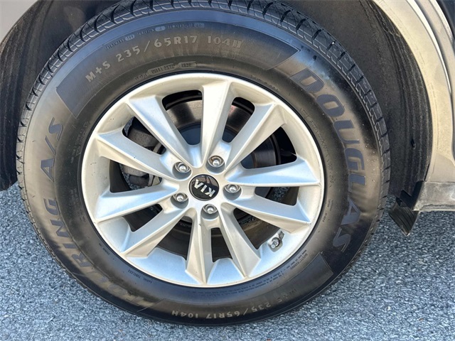 Vehicle image 13 of 39