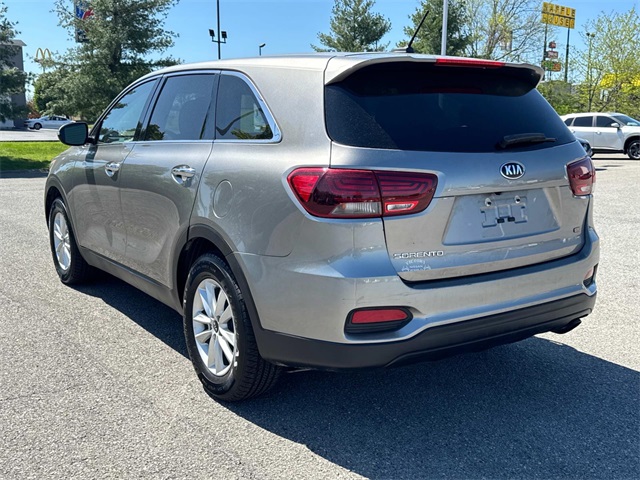 Vehicle image 8 of 39