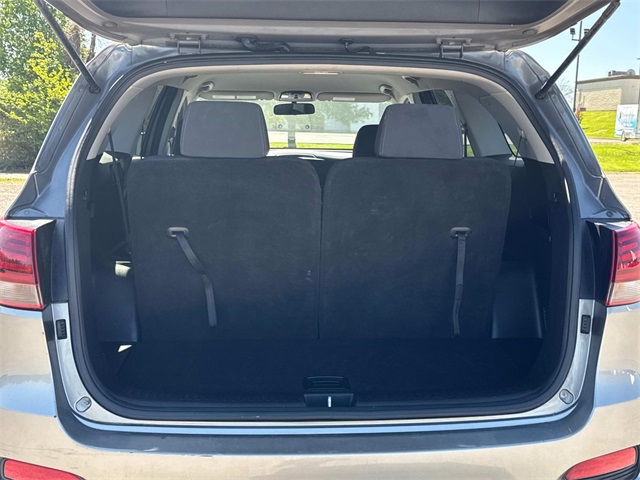 Vehicle image 12 of 39