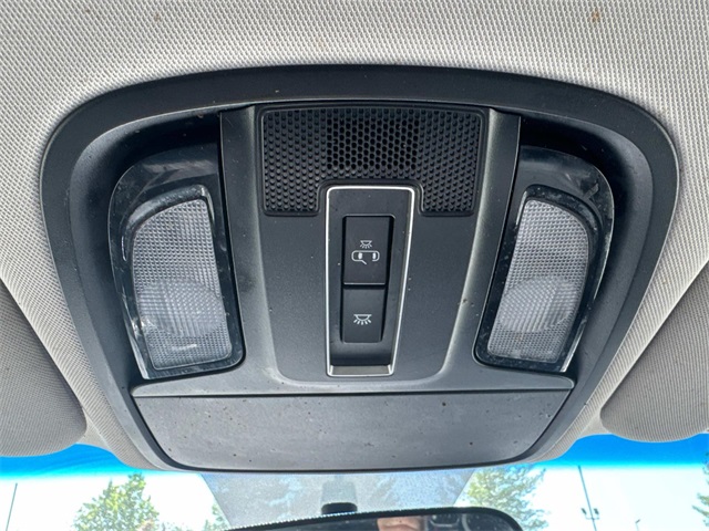 Vehicle image 24 of 39
