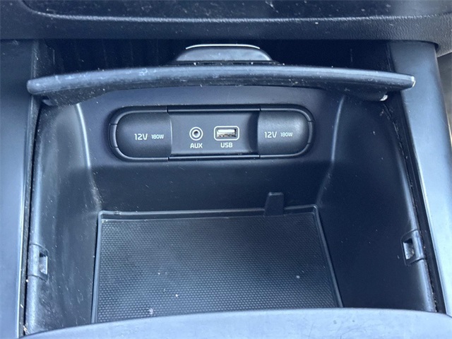 Vehicle image 36 of 39