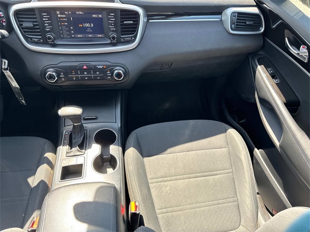 Vehicle image 15 of 39