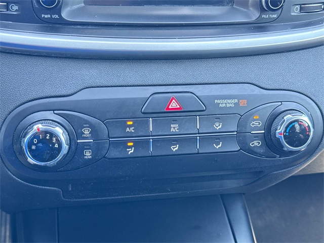 Vehicle image 35 of 39