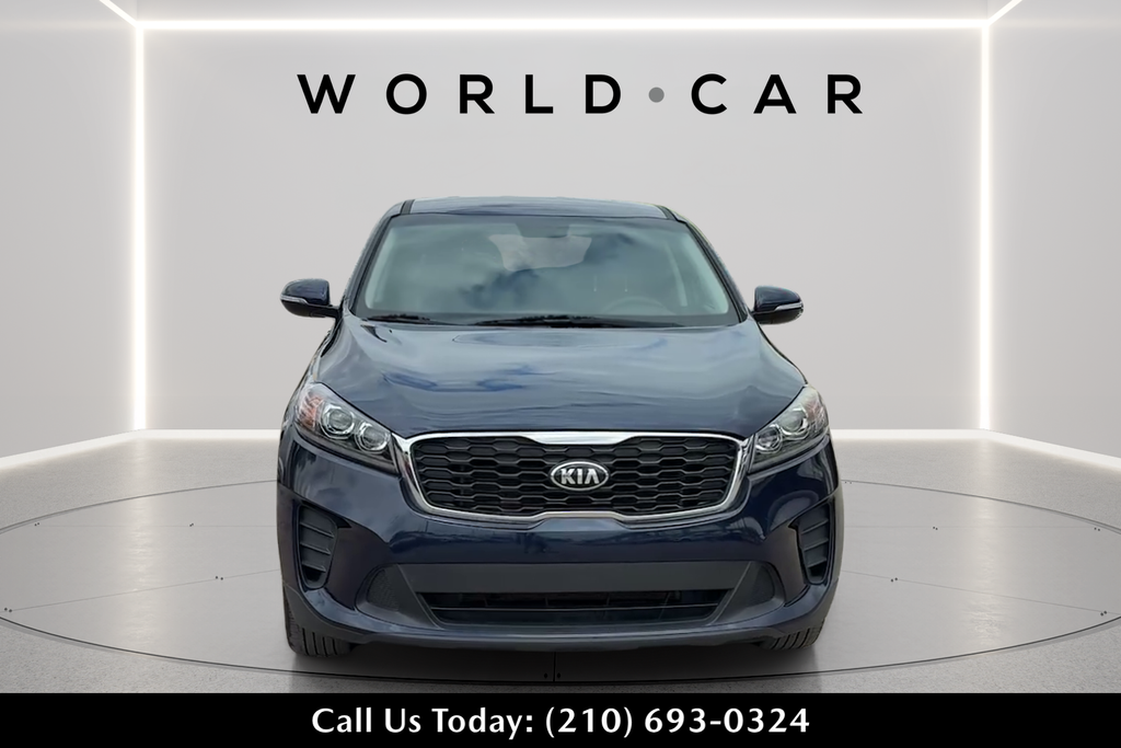 2019 Kia Sorento LX V6 Image 2 of 30