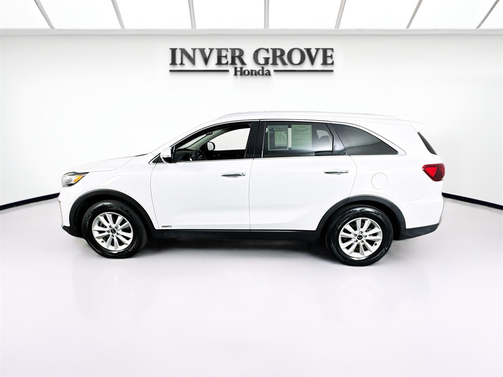 2019 Kia Sorento LX Image 8 of 20