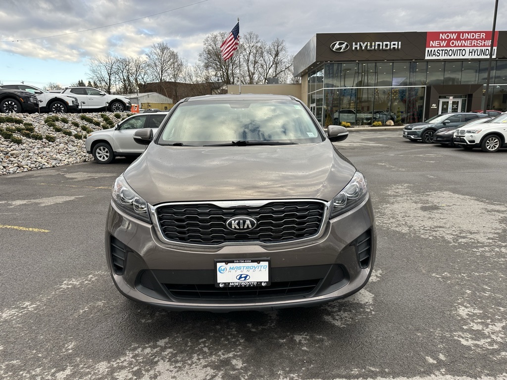 Vehicle image 4 of 28