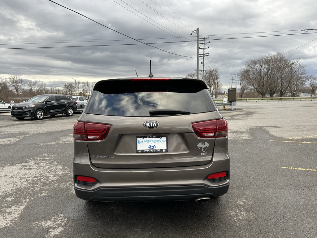 Vehicle image 5 of 28