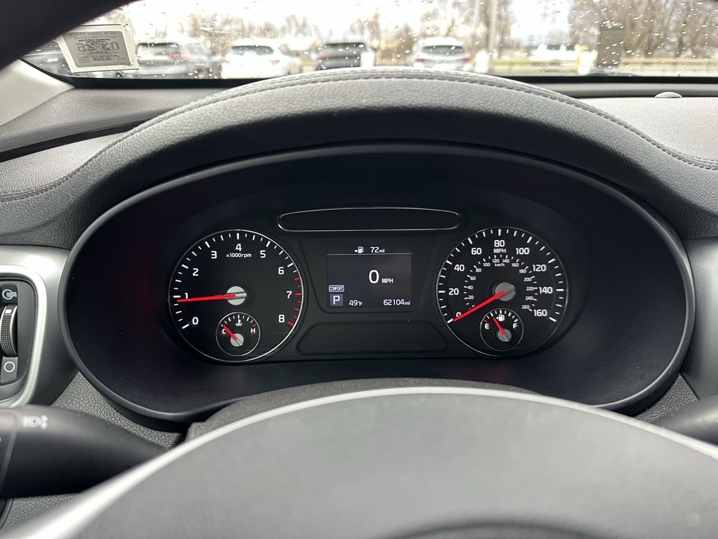Vehicle image 17 of 28