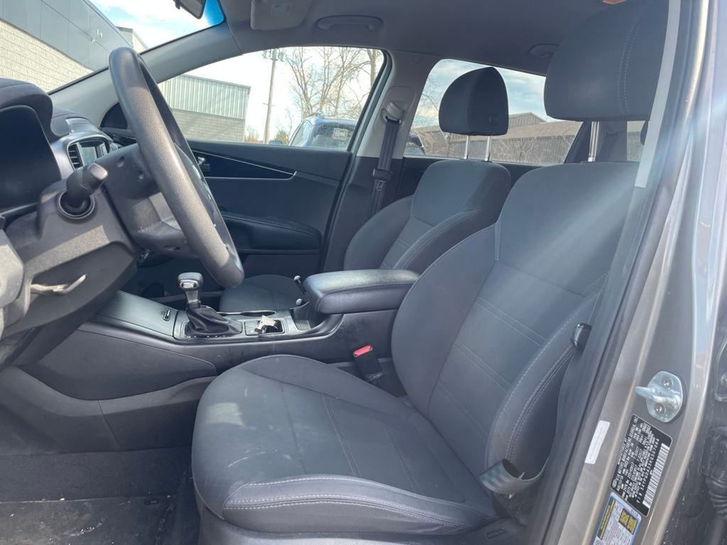 Vehicle image 12 of 17