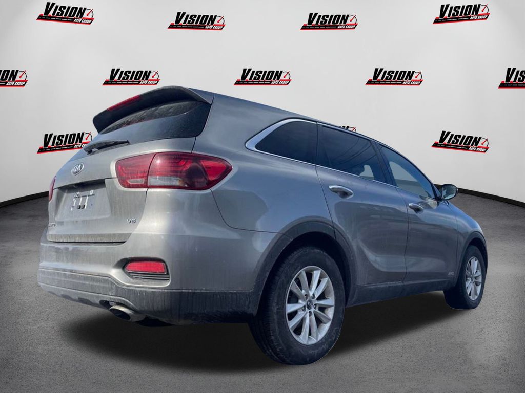 Vehicle image 3 of 17