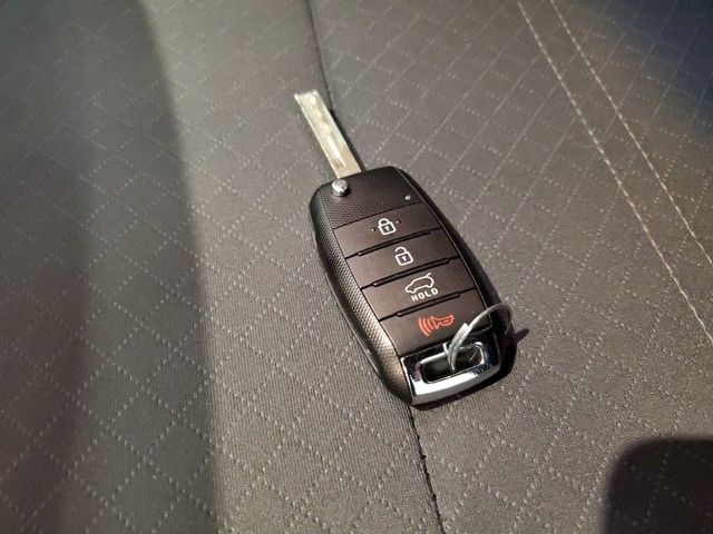 Vehicle image 29 of 34