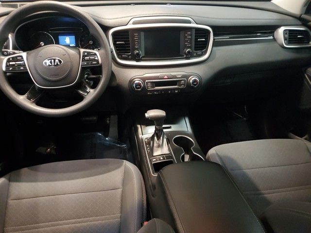 Vehicle image 13 of 34