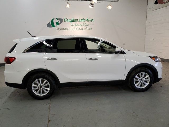 Vehicle image 7 of 34