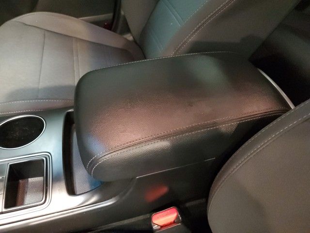 Vehicle image 26 of 34