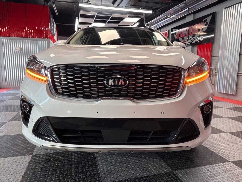 Vehicle image 4 of 43