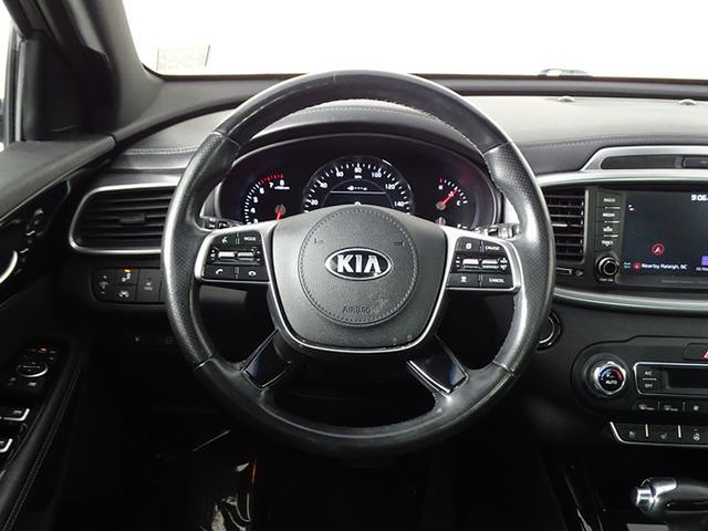 2019 Kia Sorento SX Limited V6 Image 17 of 44