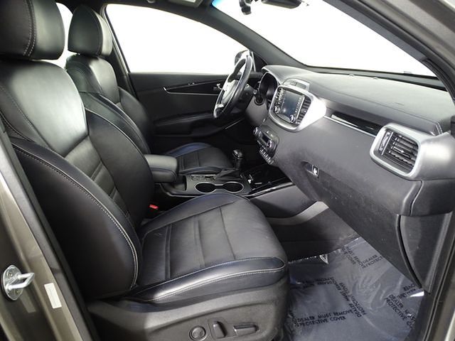 2019 Kia Sorento SX Limited V6 Image 13 of 44