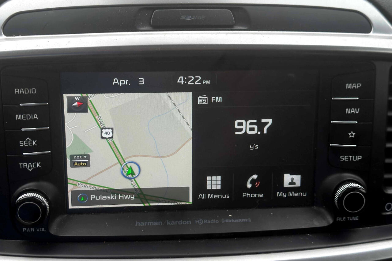 Vehicle image 15 of 24