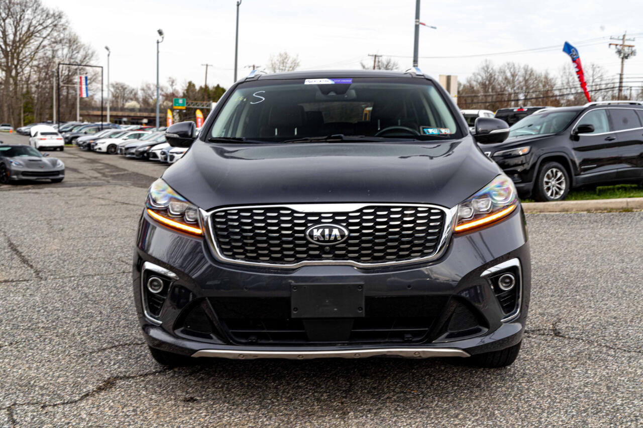 Vehicle image 2 of 24