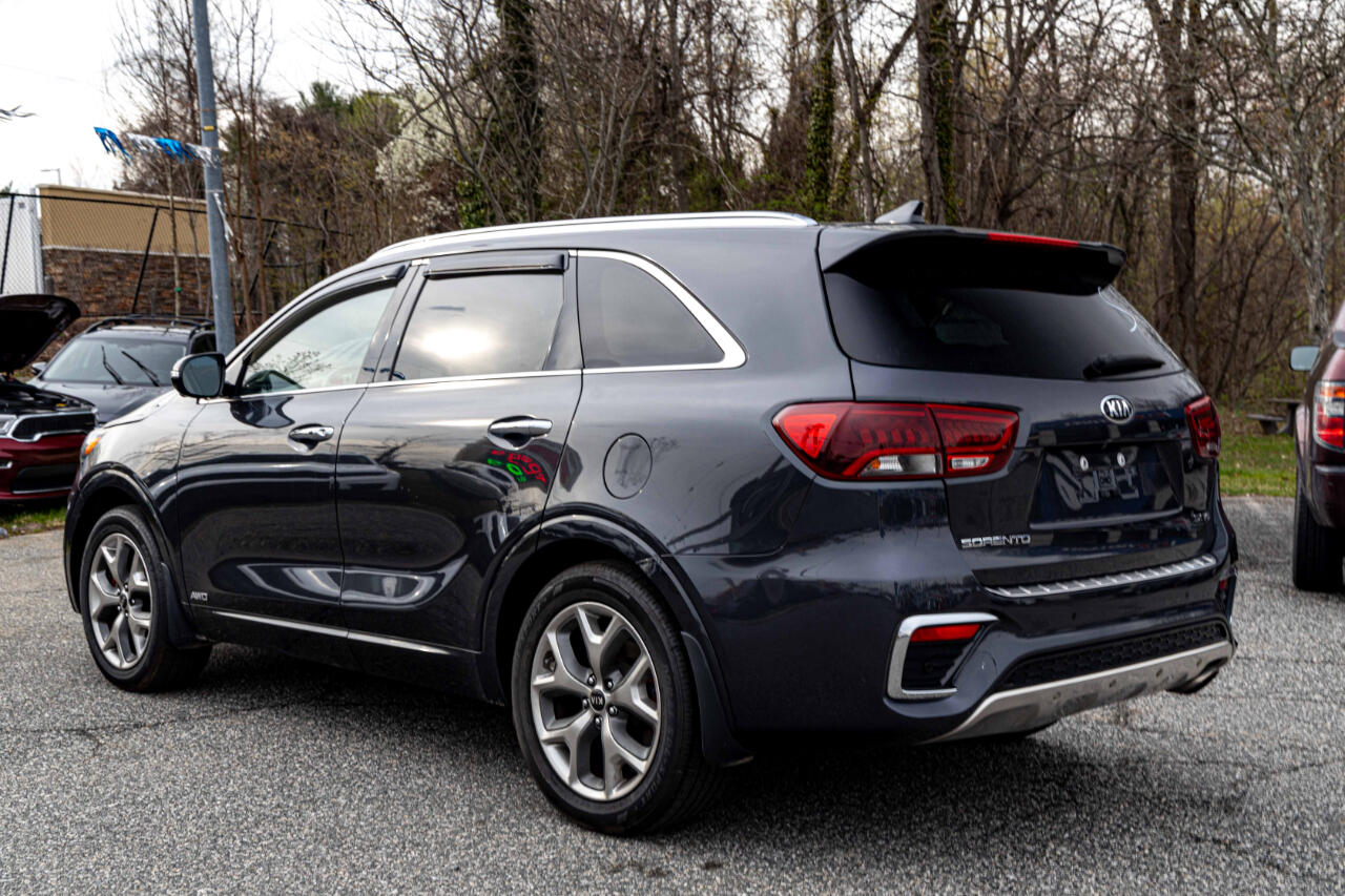 Vehicle image 6 of 24
