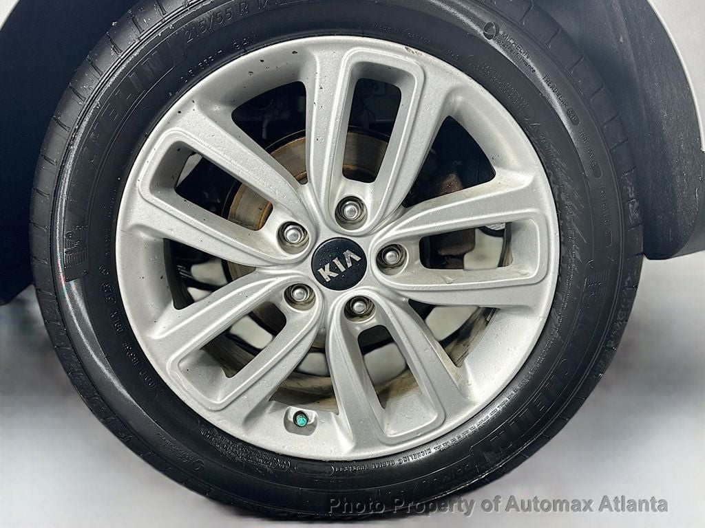 Vehicle image 31 of 36