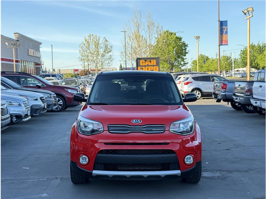 2019 Kia Soul Plus Image 2 of 20