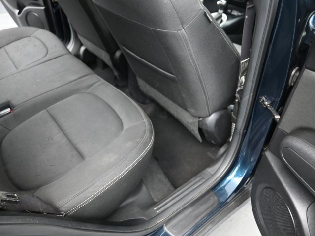 Vehicle image 24 of 34