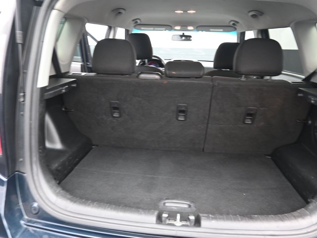 Vehicle image 23 of 34