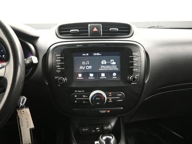 Vehicle image 28 of 34