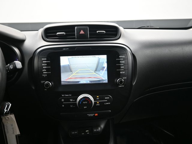 Vehicle image 27 of 34