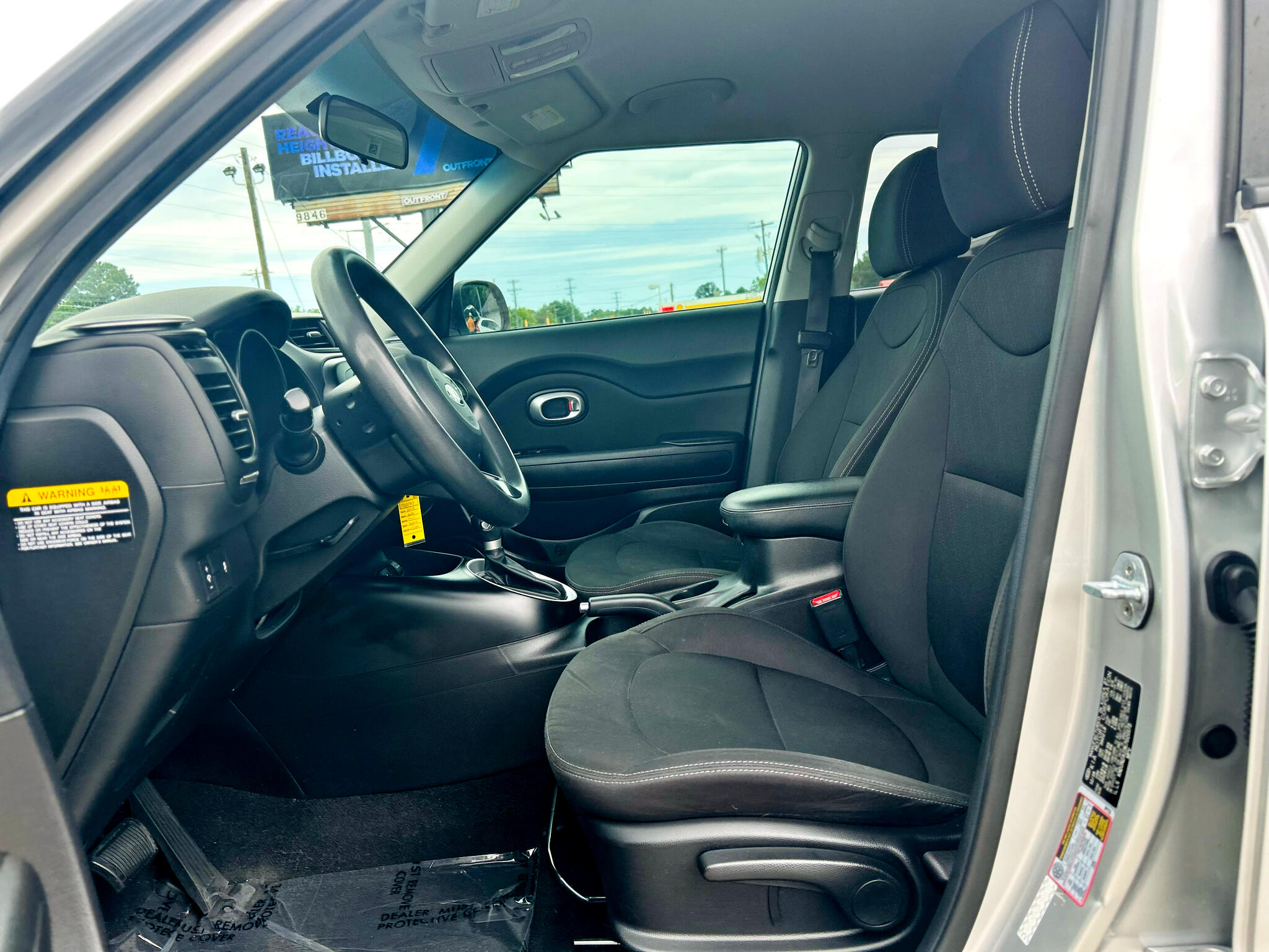 Vehicle image 17 of 36