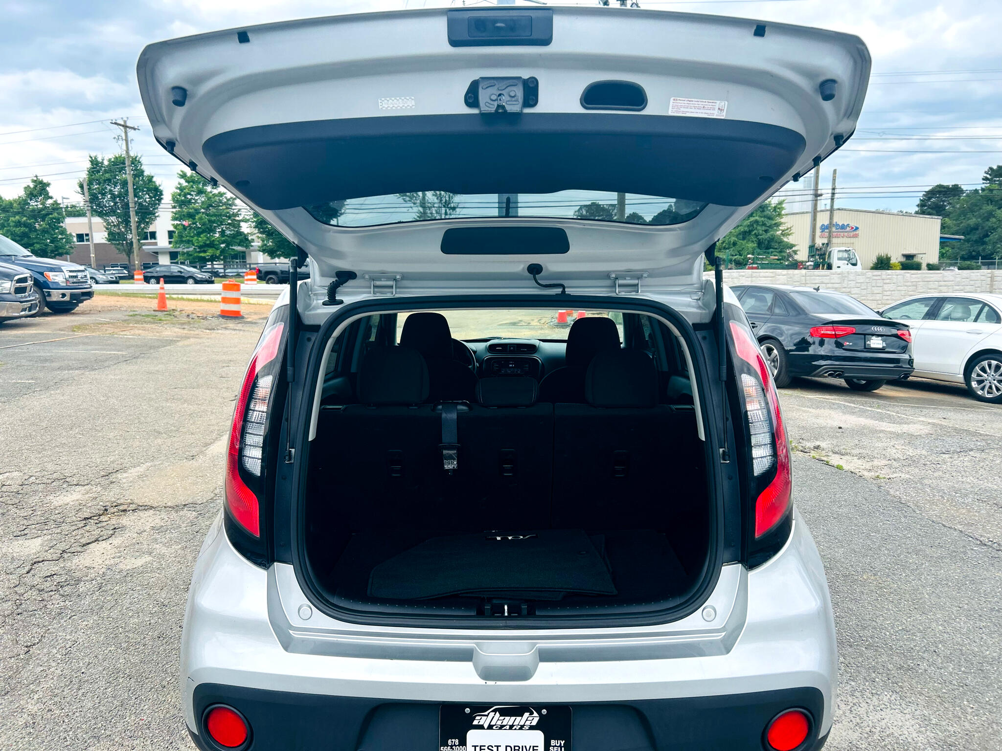 Vehicle image 12 of 36