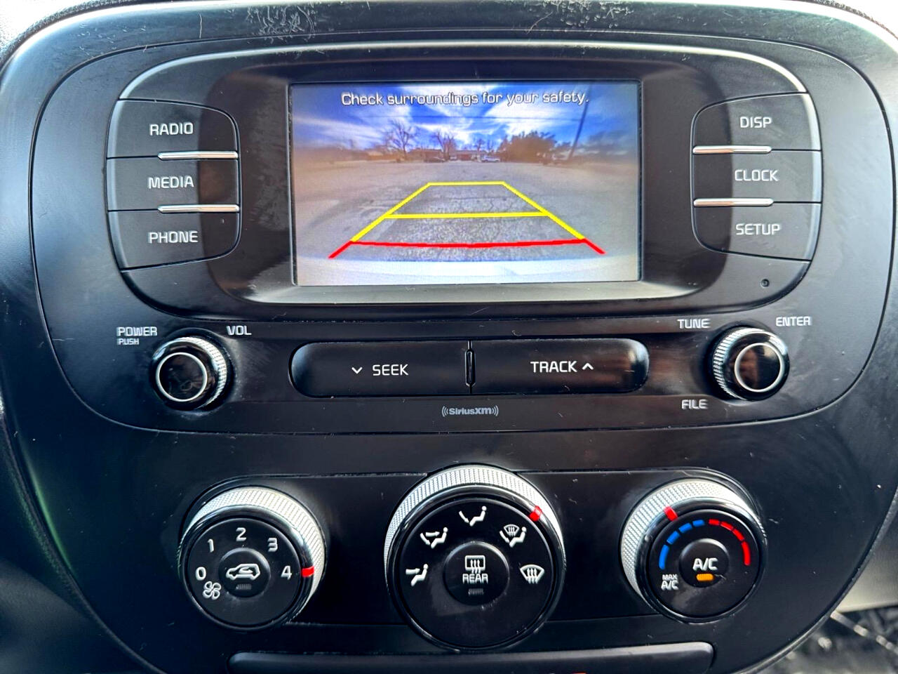 Vehicle image 22 of 27