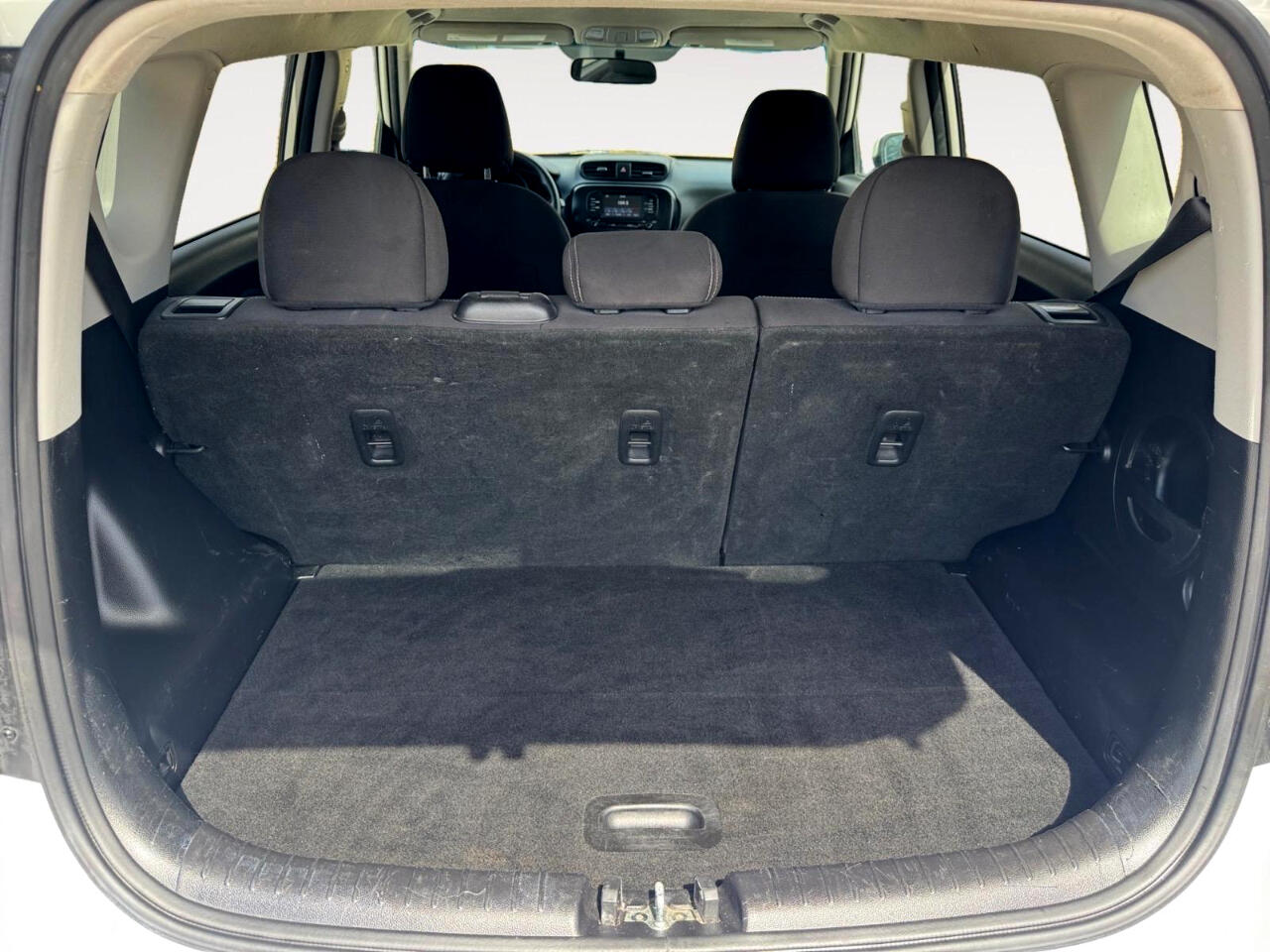 Vehicle image 27 of 27