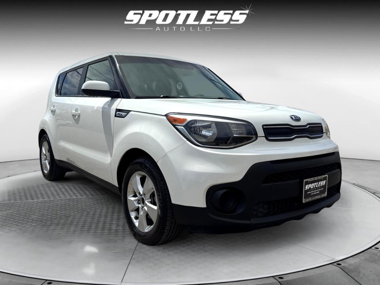 Vehicle image 5 of 27