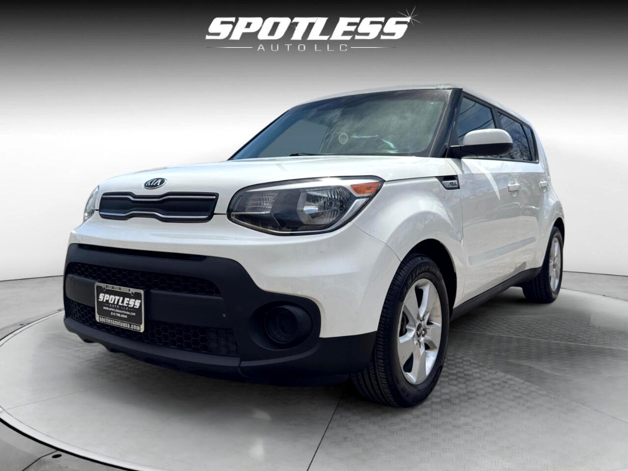 Vehicle image 2 of 27