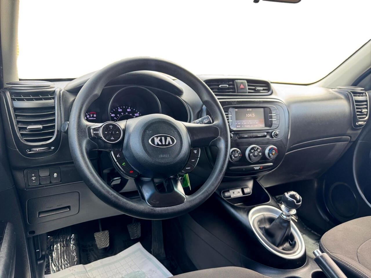 Vehicle image 20 of 27