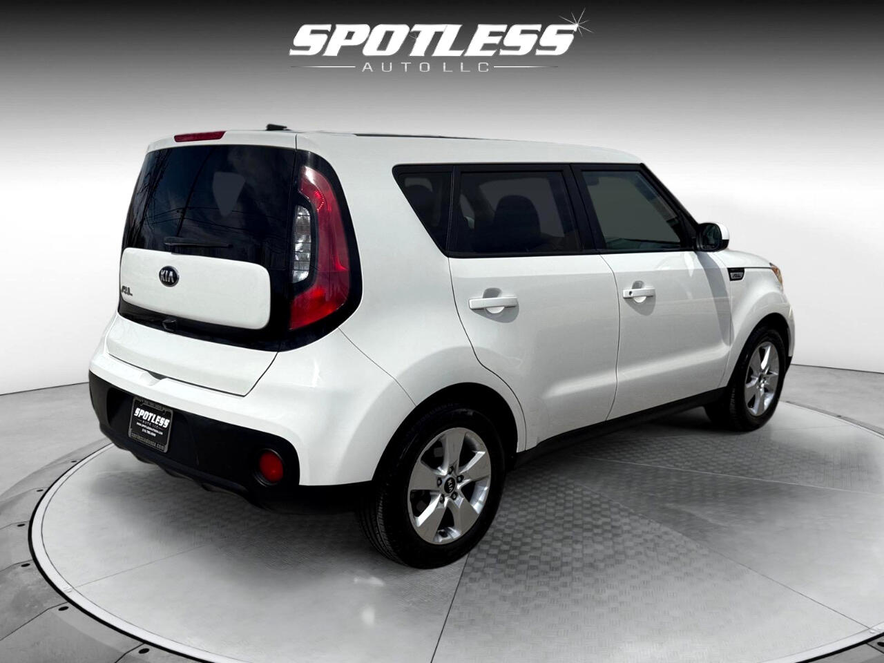 Vehicle image 7 of 27