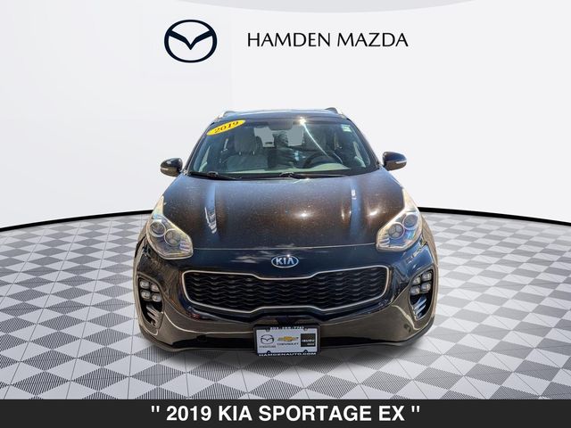 2019 Kia Sportage EX Image 2 of 36