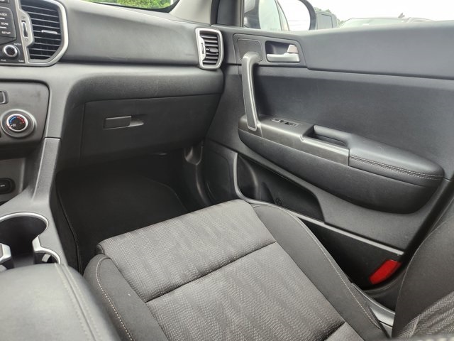 Vehicle image 23 of 35