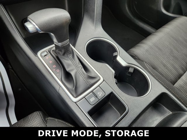 Vehicle image 12 of 35