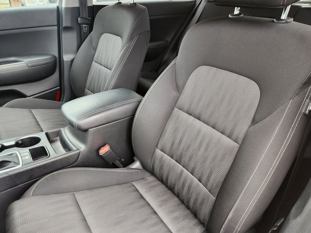 Vehicle image 24 of 35