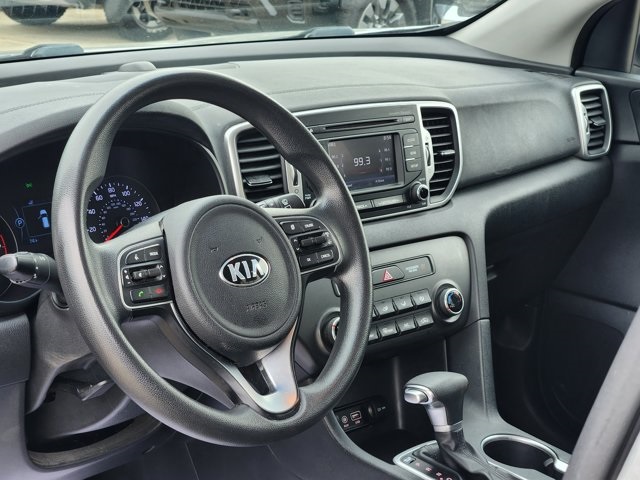 Vehicle image 25 of 35