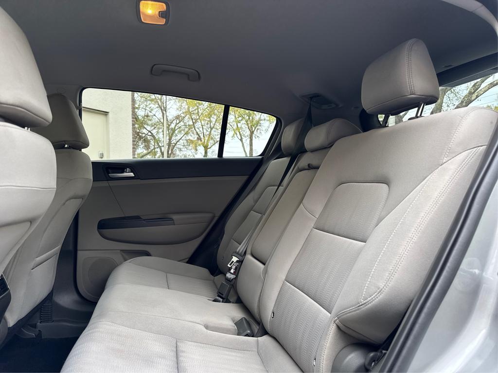 Vehicle image 9 of 23