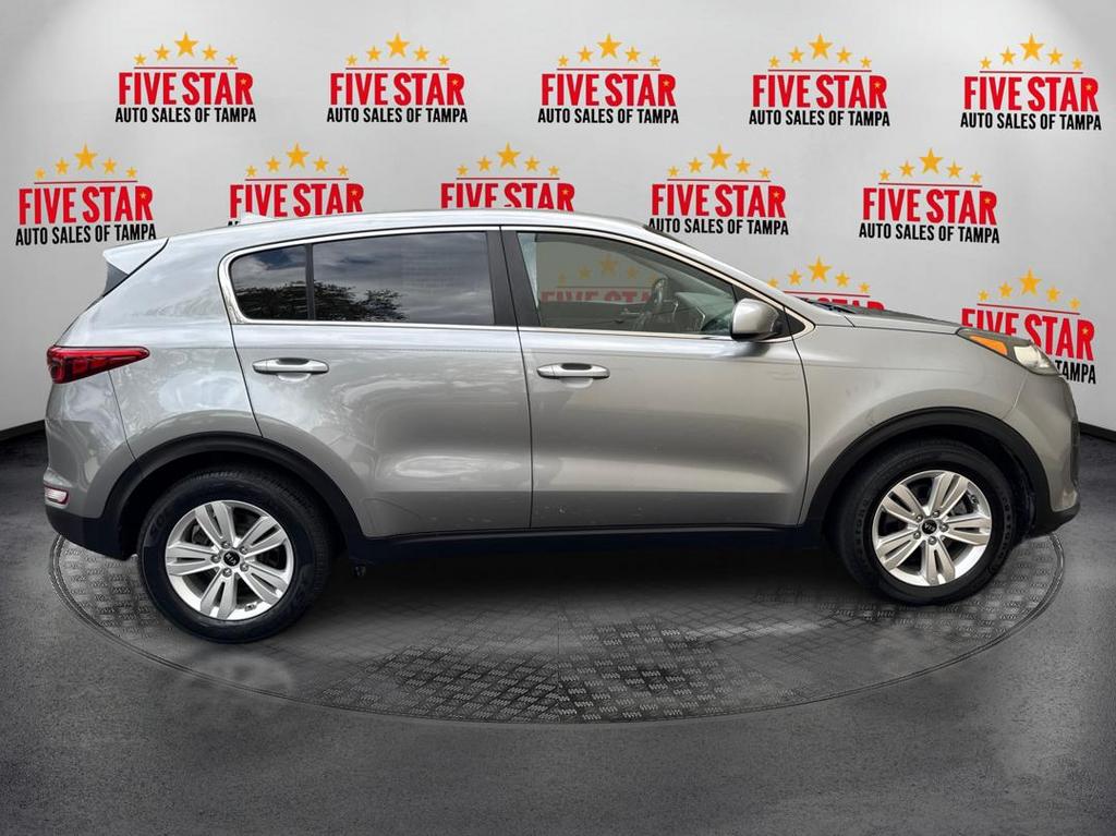 Vehicle image 4 of 23