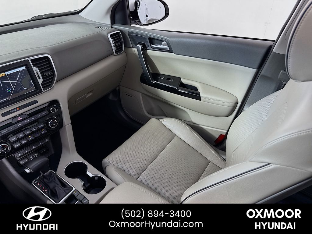 Vehicle image 26 of 34