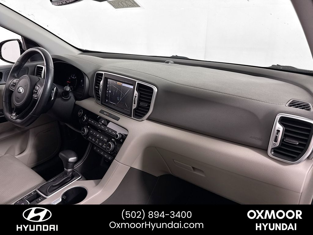 Vehicle image 24 of 34