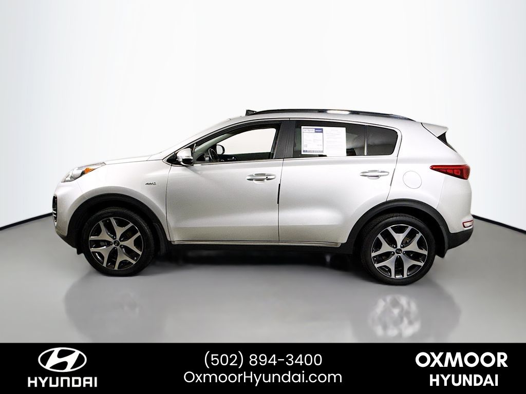 Vehicle image 8 of 34