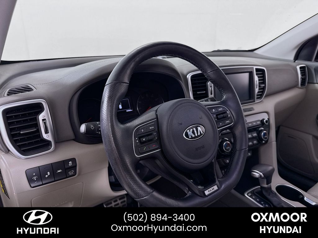 Vehicle image 20 of 34